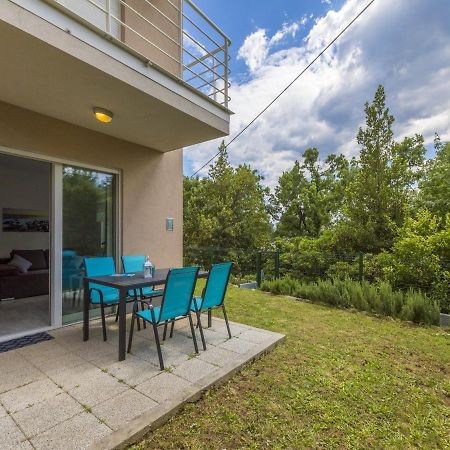 Apartments Mb Crikvenica Bagian luar foto