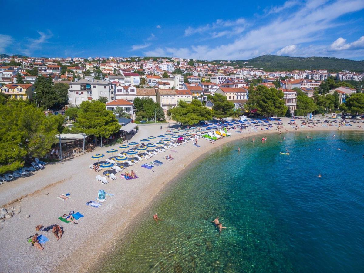 Apartments Mb Crikvenica Bagian luar foto