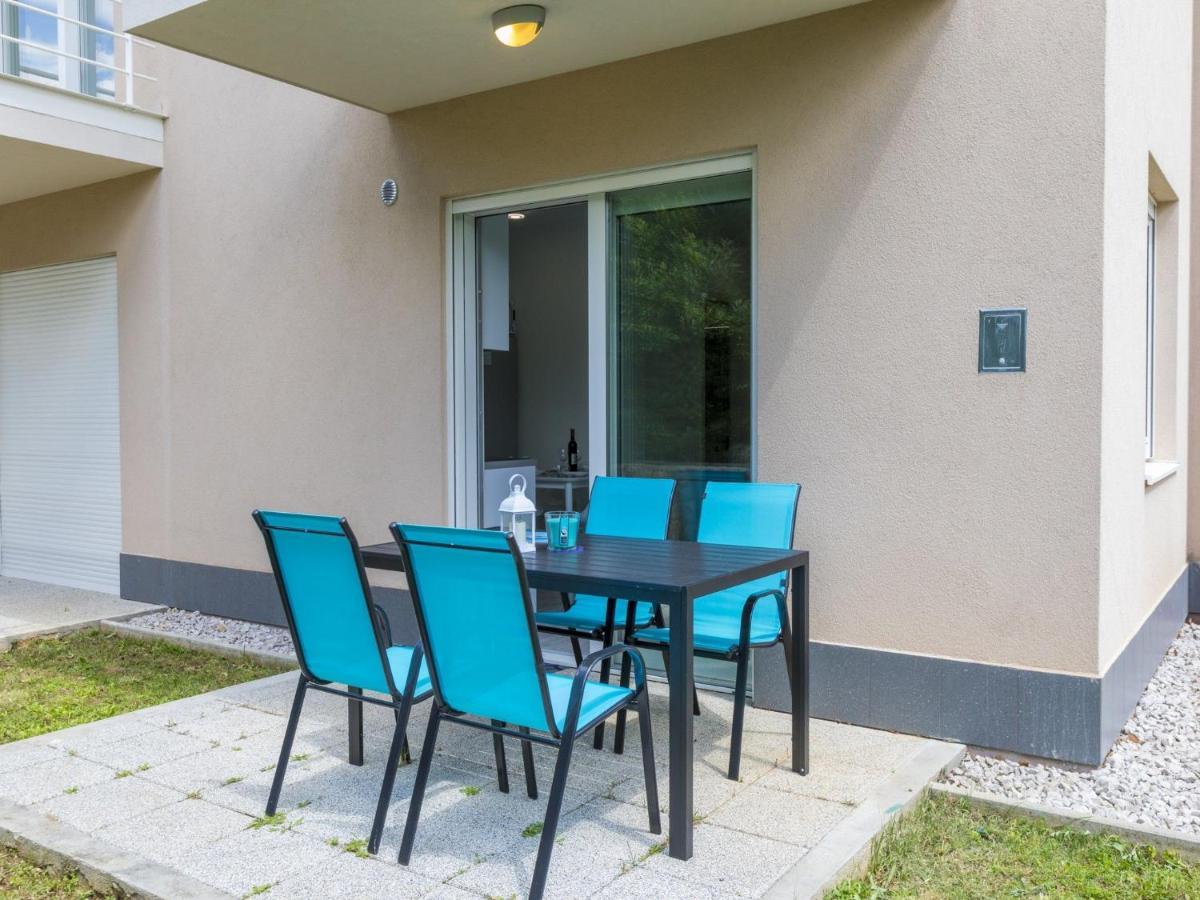 Apartments Mb Crikvenica Bagian luar foto