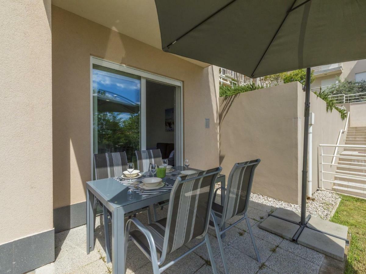 Apartments Mb Crikvenica Bagian luar foto