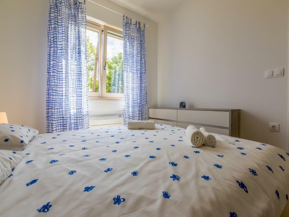 Apartments Mb Crikvenica Bagian luar foto