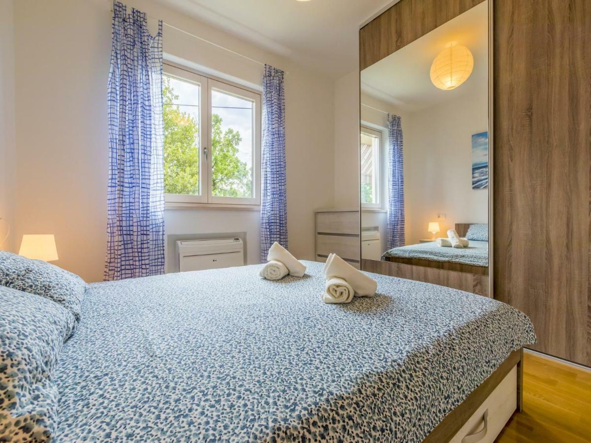 Apartments Mb Crikvenica Bagian luar foto