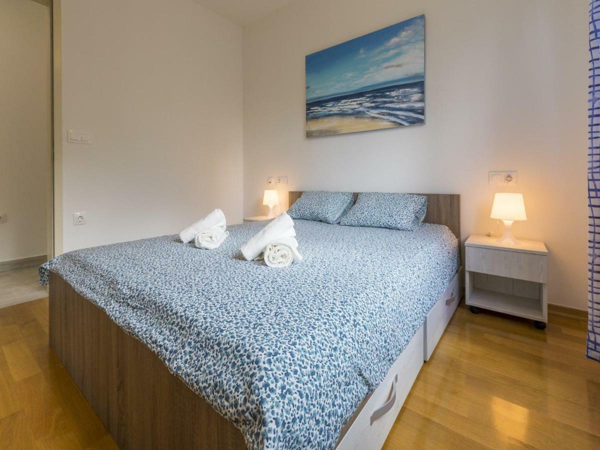 Apartments Mb Crikvenica Bagian luar foto